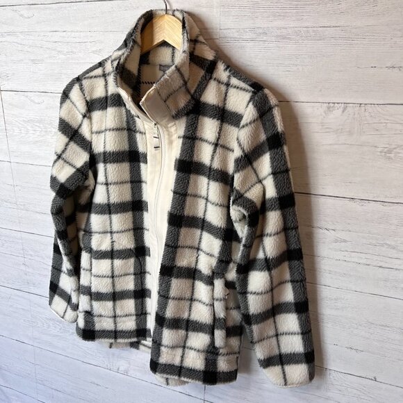 T by Talbots Jacket Womens SZ MP Black and White Merry Plaid Cozy Sherpa Outdoor - Picture 10 of 14